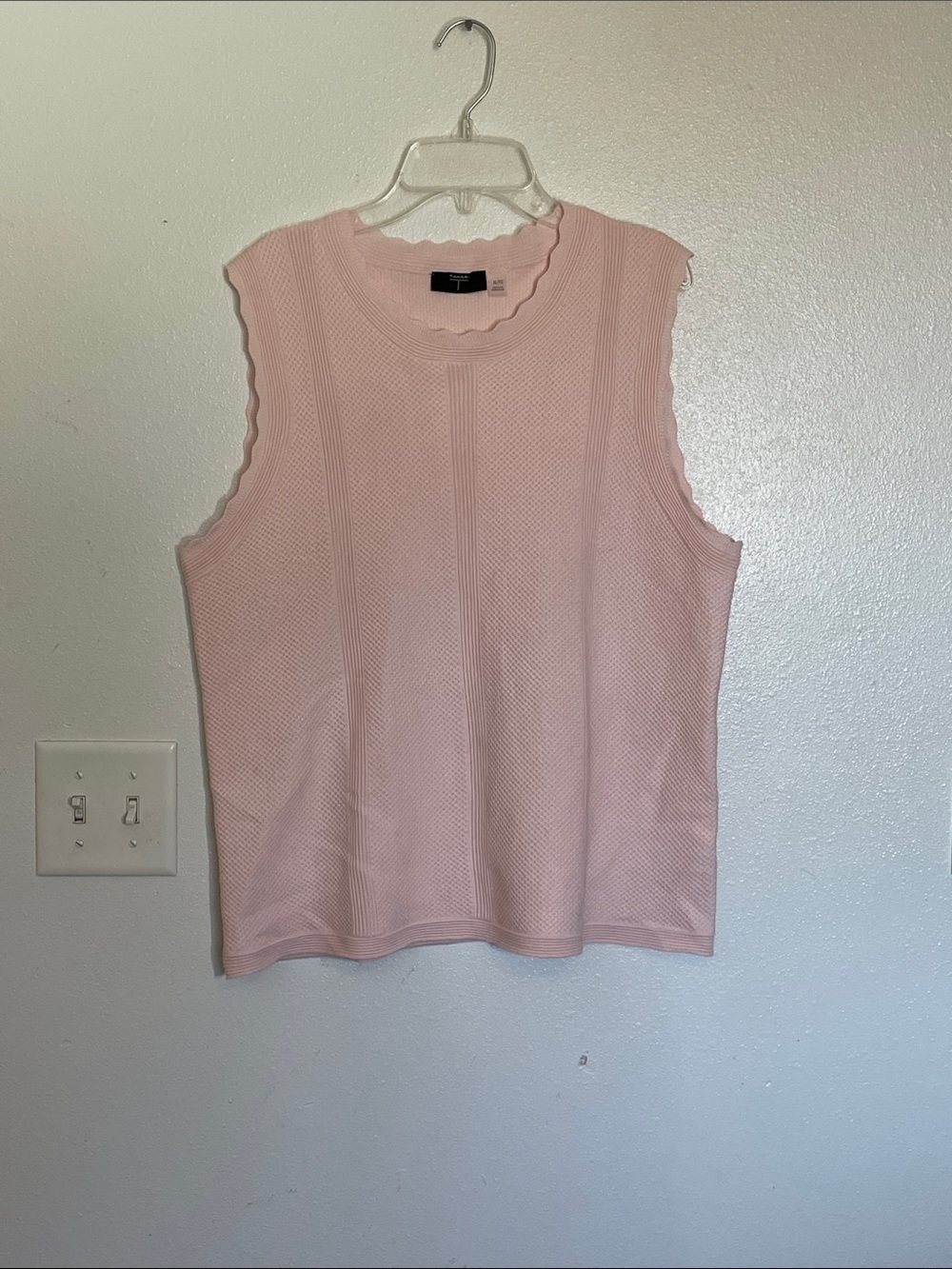 Tahari Soft Pink Knit Scalloped-Edge Sleeveless Sweater